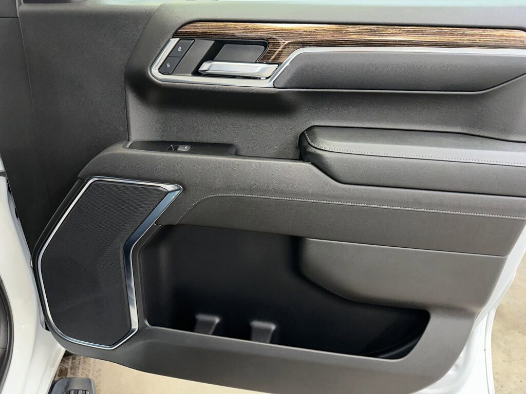 Used 2023 GMC Sierra 1500 Elevation image 31