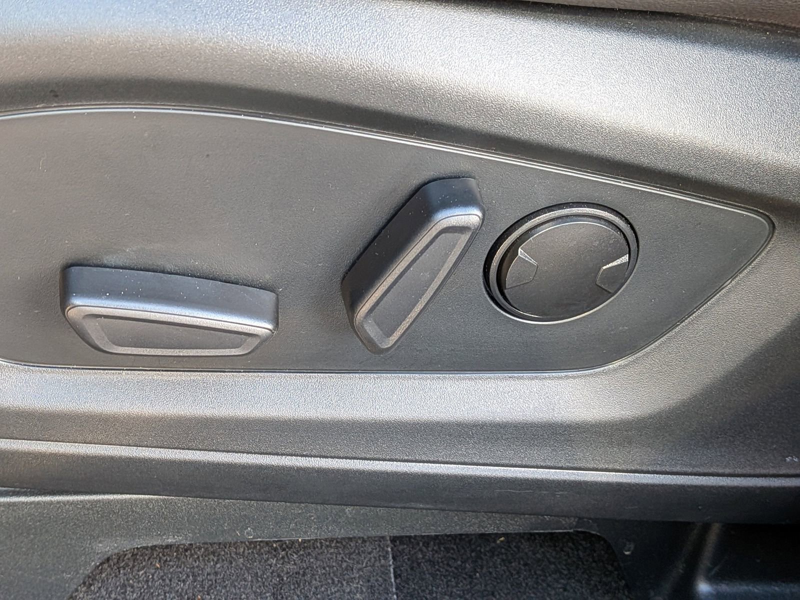 Certified 2023 Ford Explorer ST-Line w/ Class IV Trailer Tow Package image 22