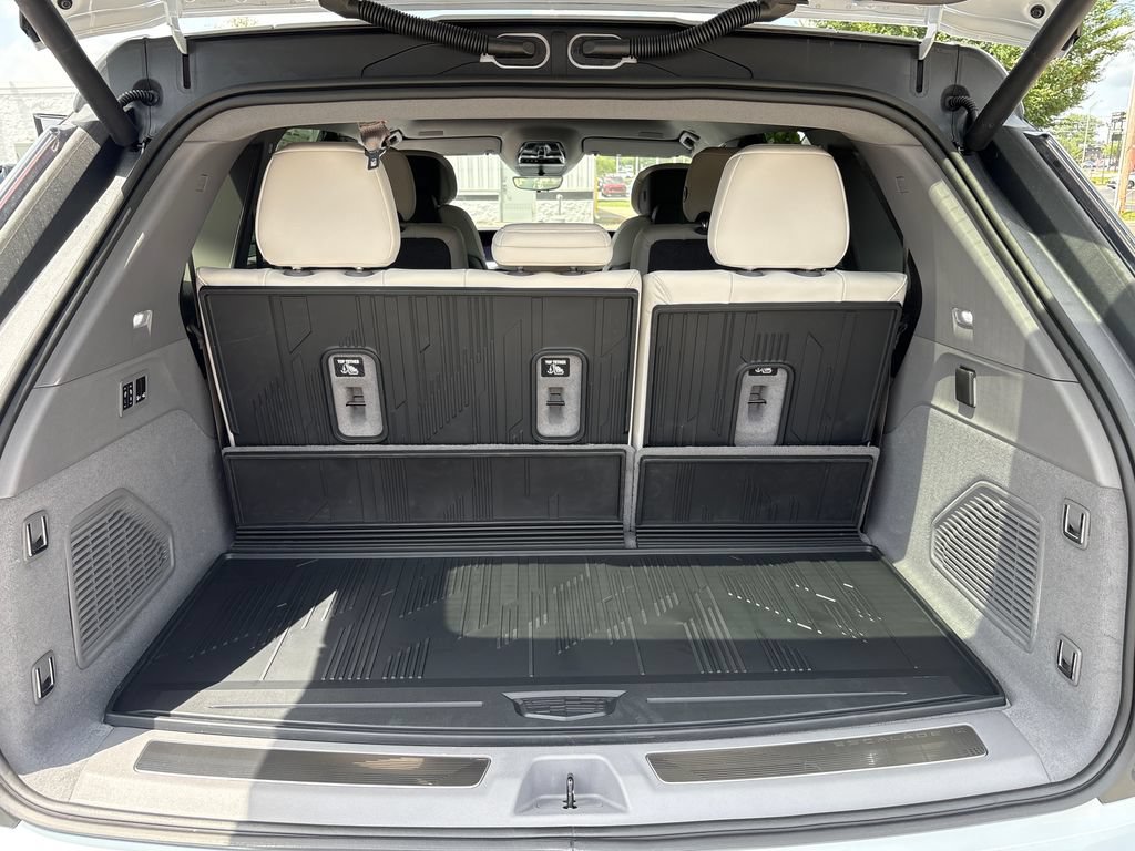 New 2026 Cadillac Escalade IQ AWD Sport 1 w/ LPO, Floor Liner Package image 52