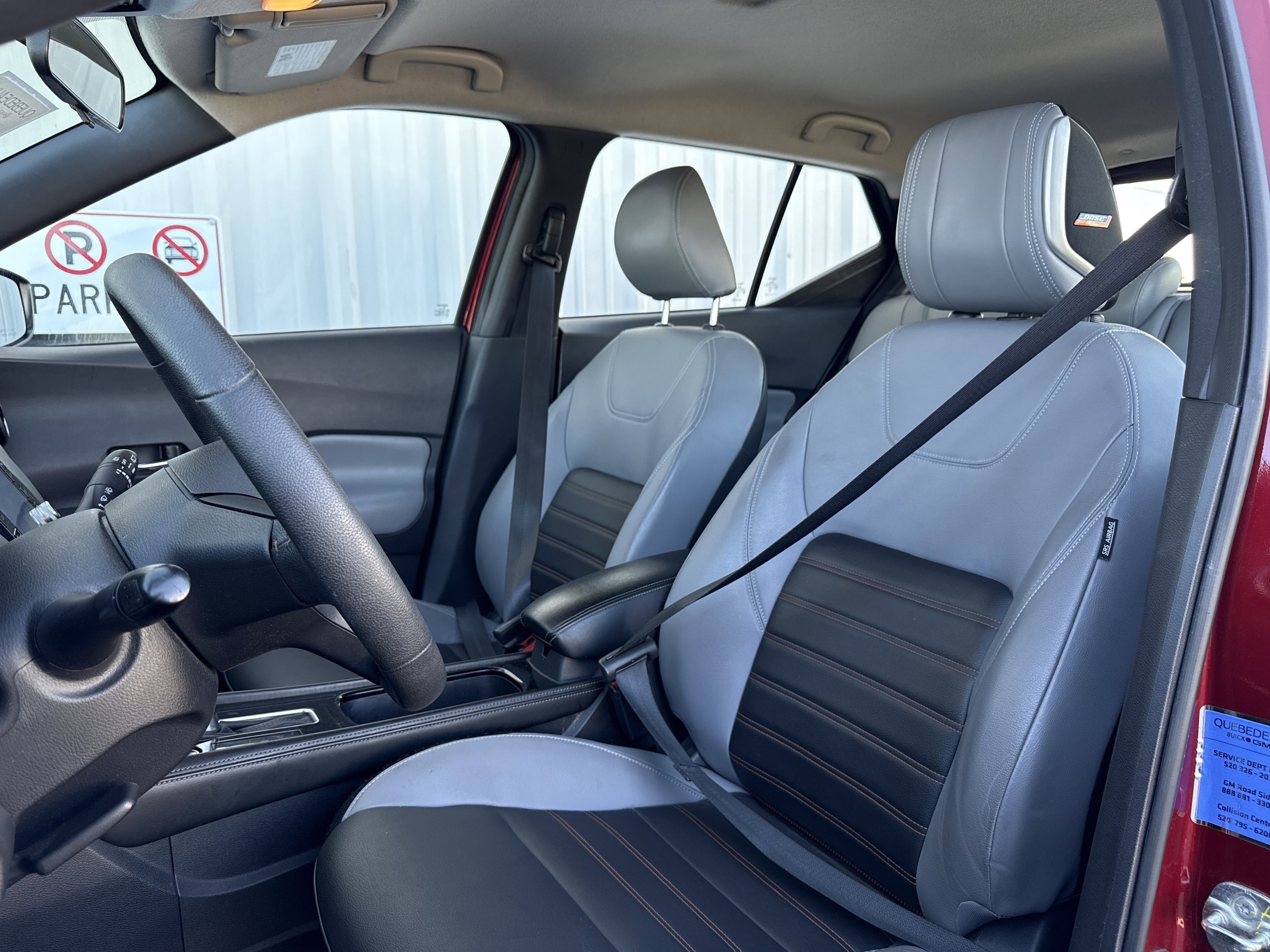 Used 2023 Nissan Kicks SR w/ SR Premium Package image 13