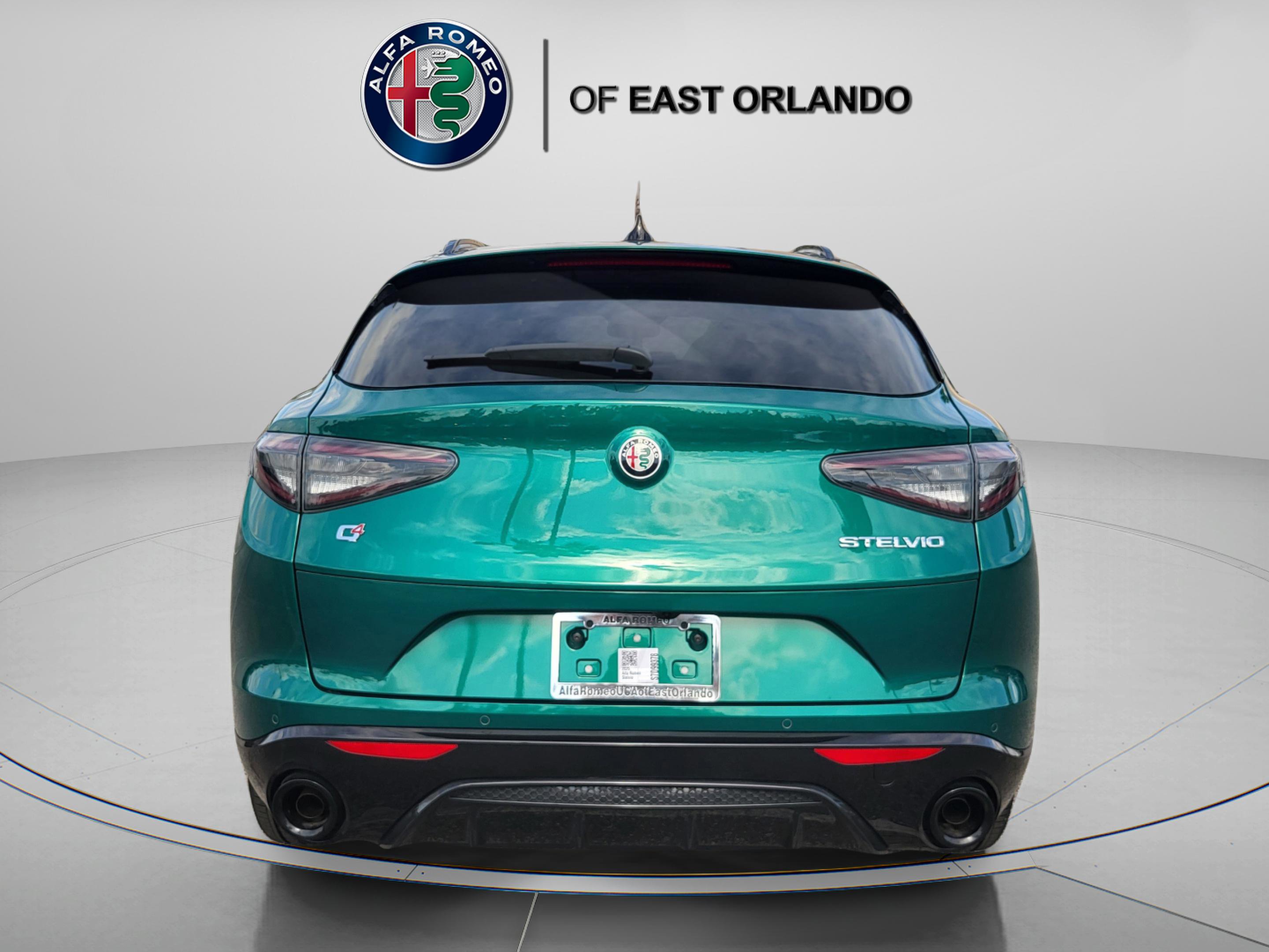 New 2025 Alfa Romeo Stelvio Sprint image 6