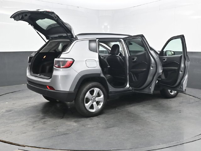 Used 2021 Jeep Compass Latitude w/ Convenience Group AWD/4WD image 49