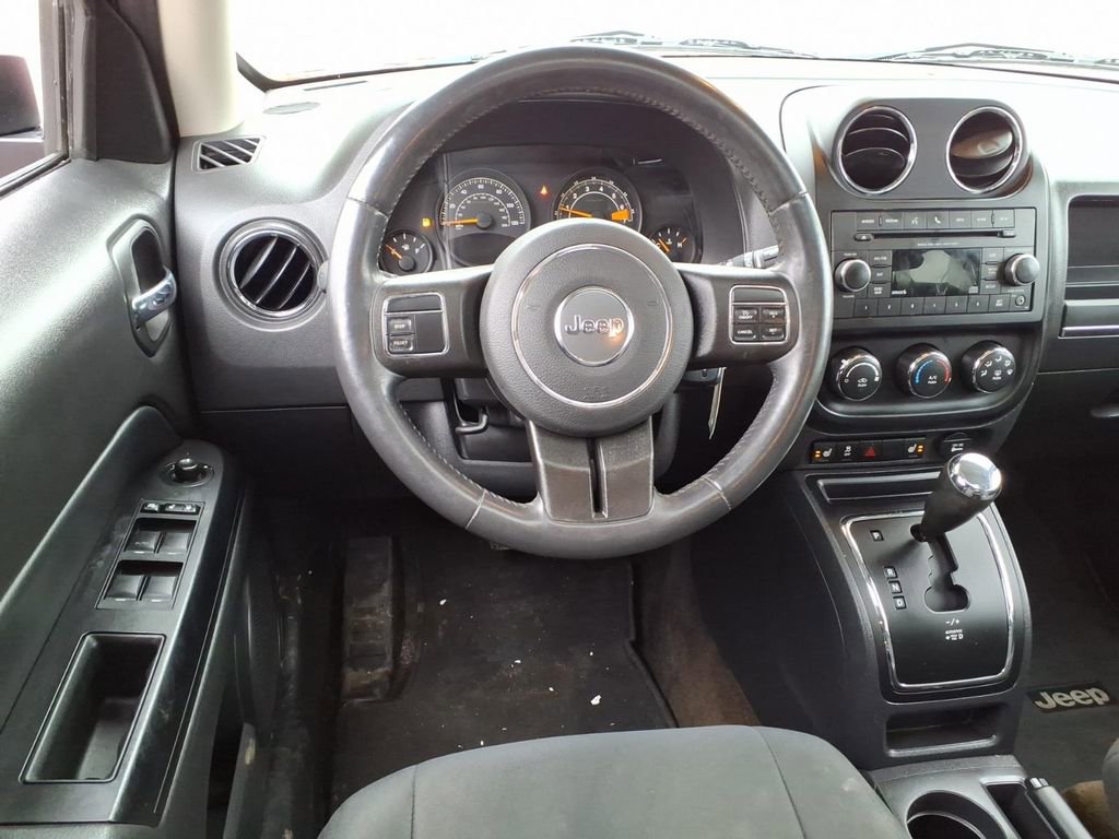 Used 2015 Jeep Patriot Latitude w/ Sun/Sound Group image 17