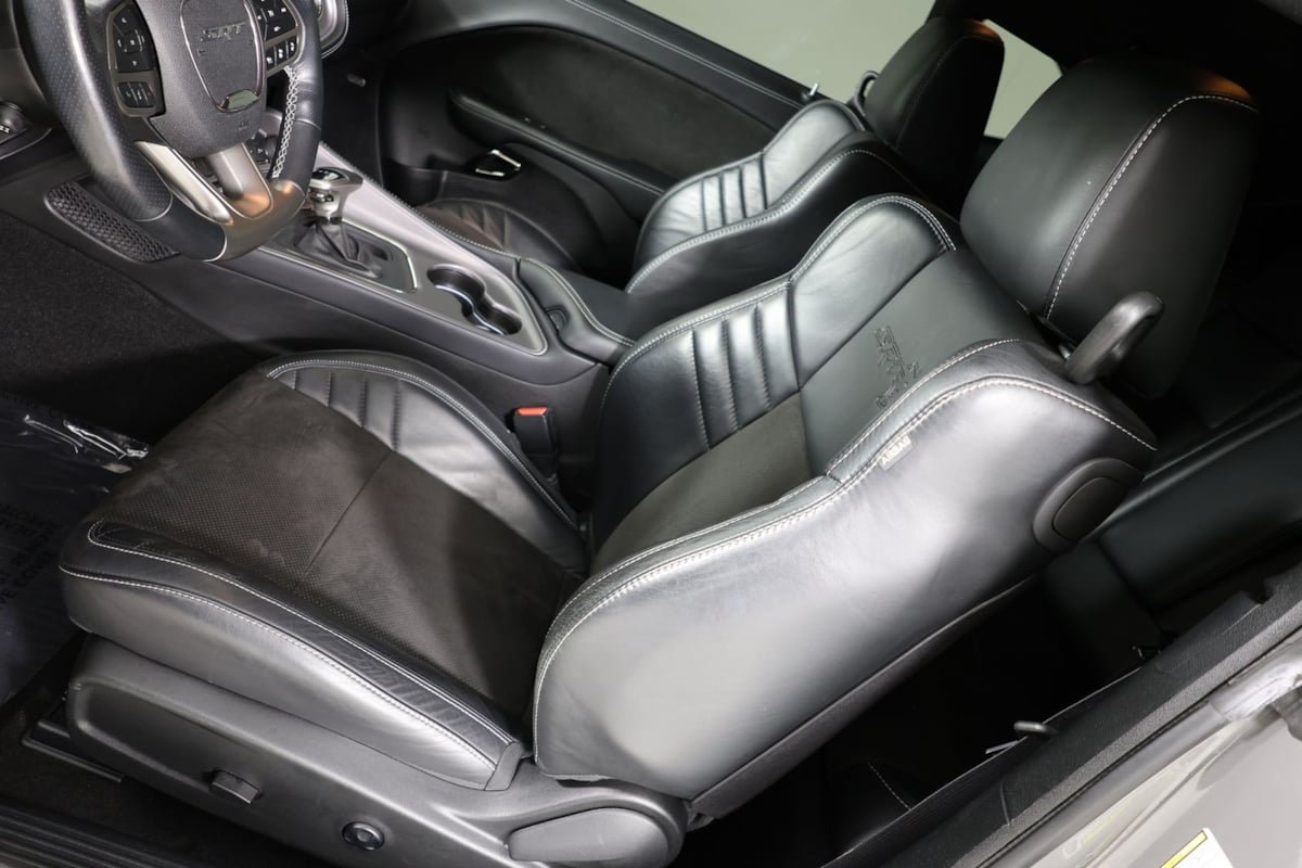 Used 2023 Dodge Challenger SRT Hellcat w/ Driver Convenience Group RWD image 9