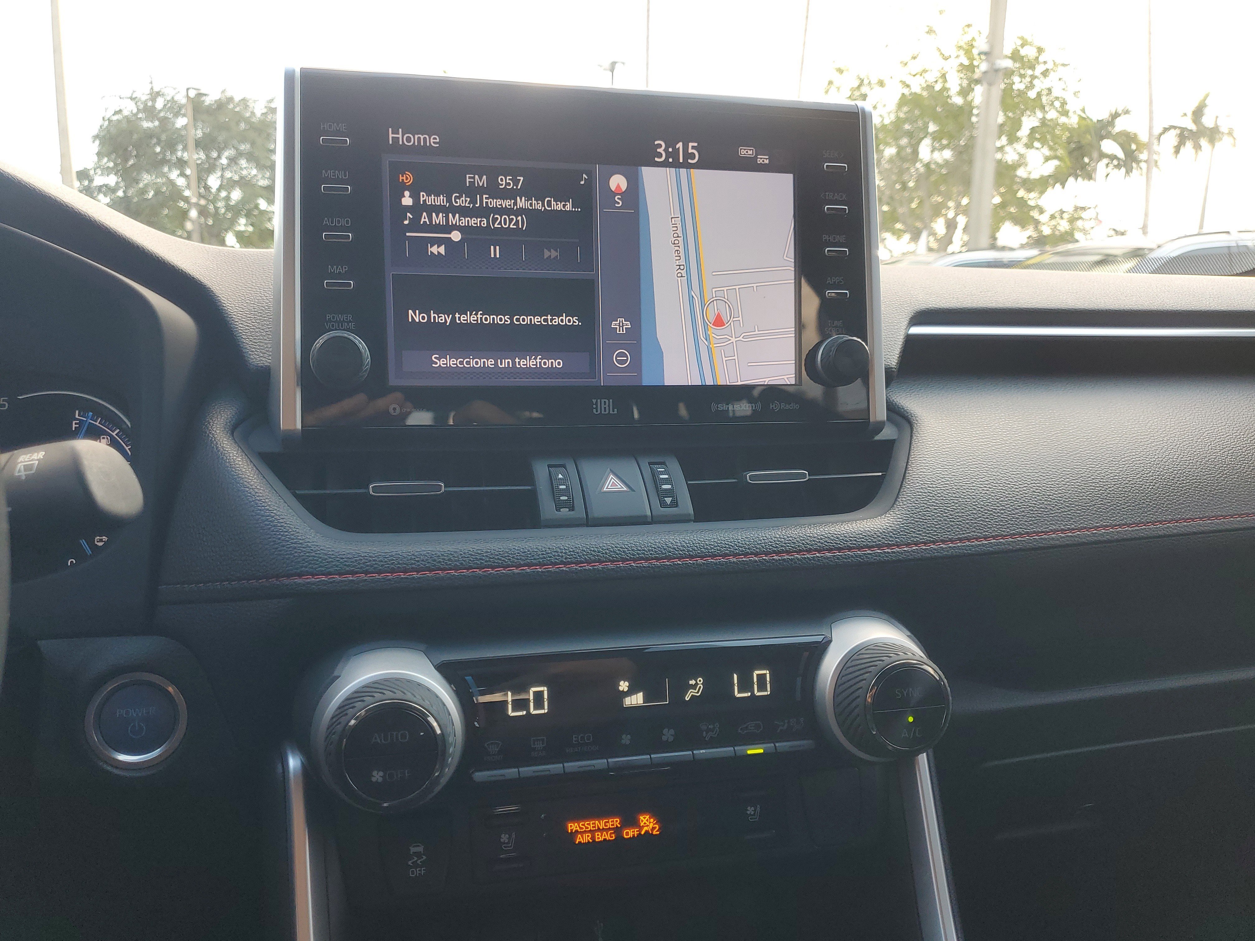 Used 2022 Toyota RAV4 XSE image 28