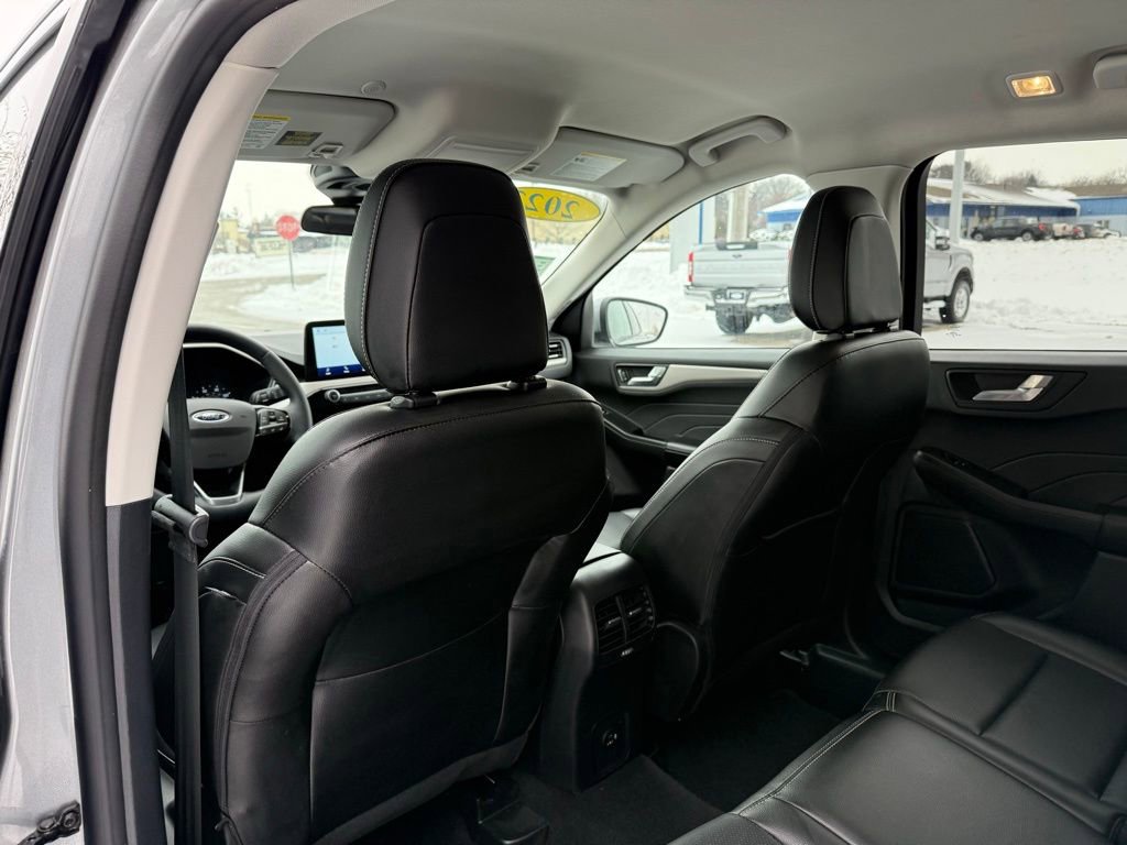 Used 2022 Ford Escape SEL image 15