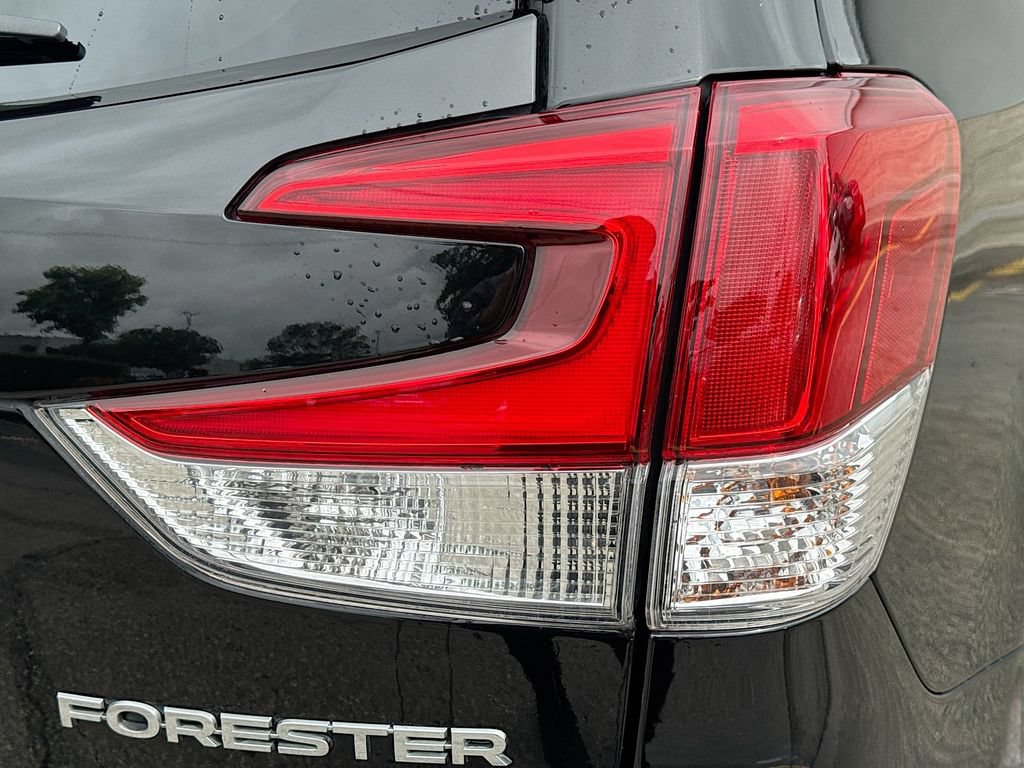 Used 2021 Subaru Forester Limited AWD/4WD image 36