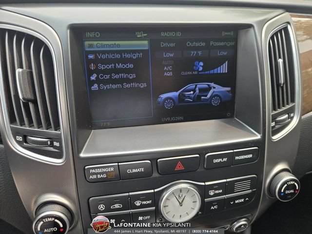 Used 2011 Hyundai Equus Signature RWD image 24