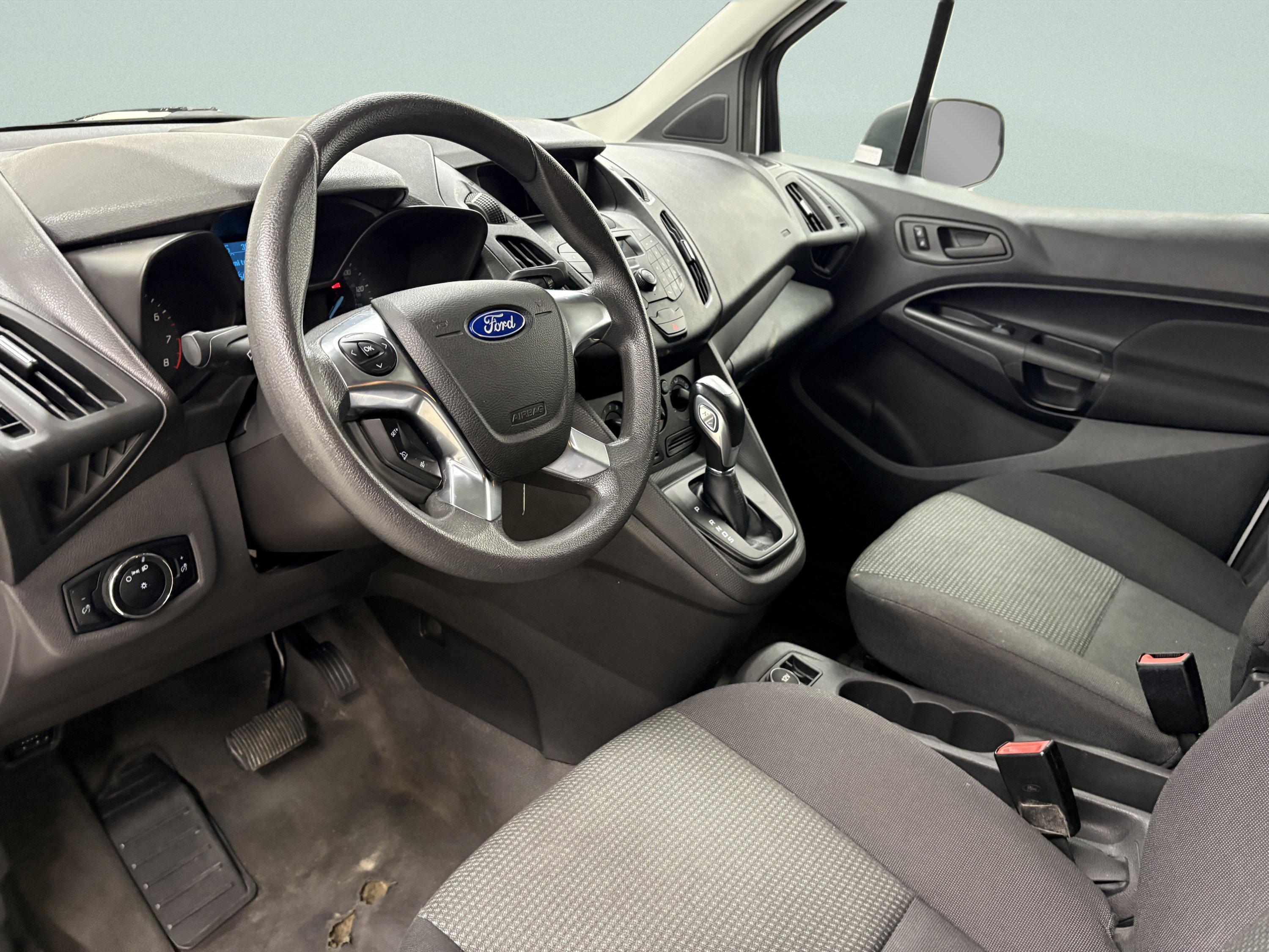 Used 2016 Ford Transit Connect XL image 13