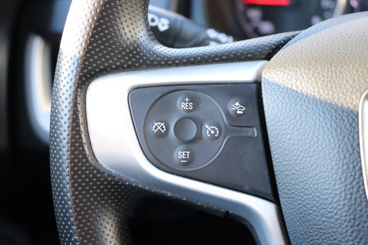 Used 2024 GMC Terrain SLE AWD/4WD image 27