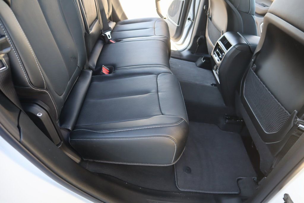 New 2026 Jeep Grand Cherokee Limited image 14