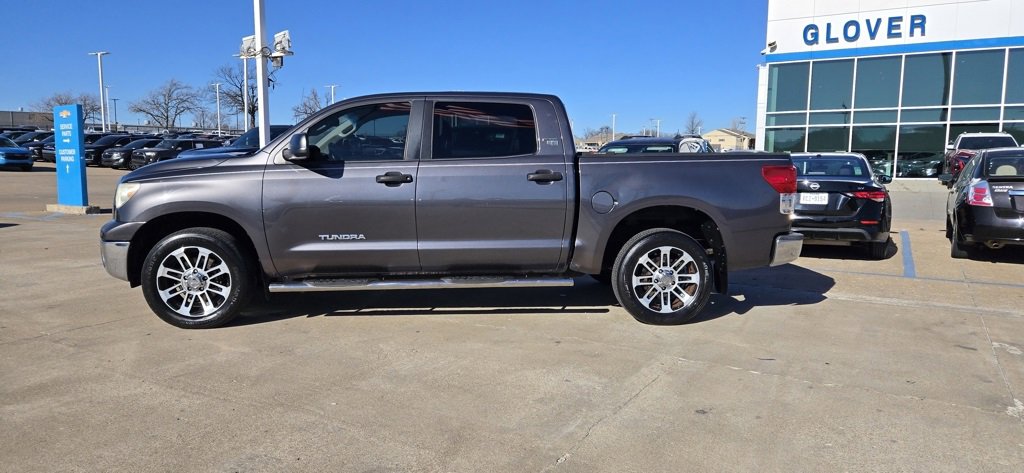 Used 2013 Toyota Tundra 4x4 CrewMax image 4