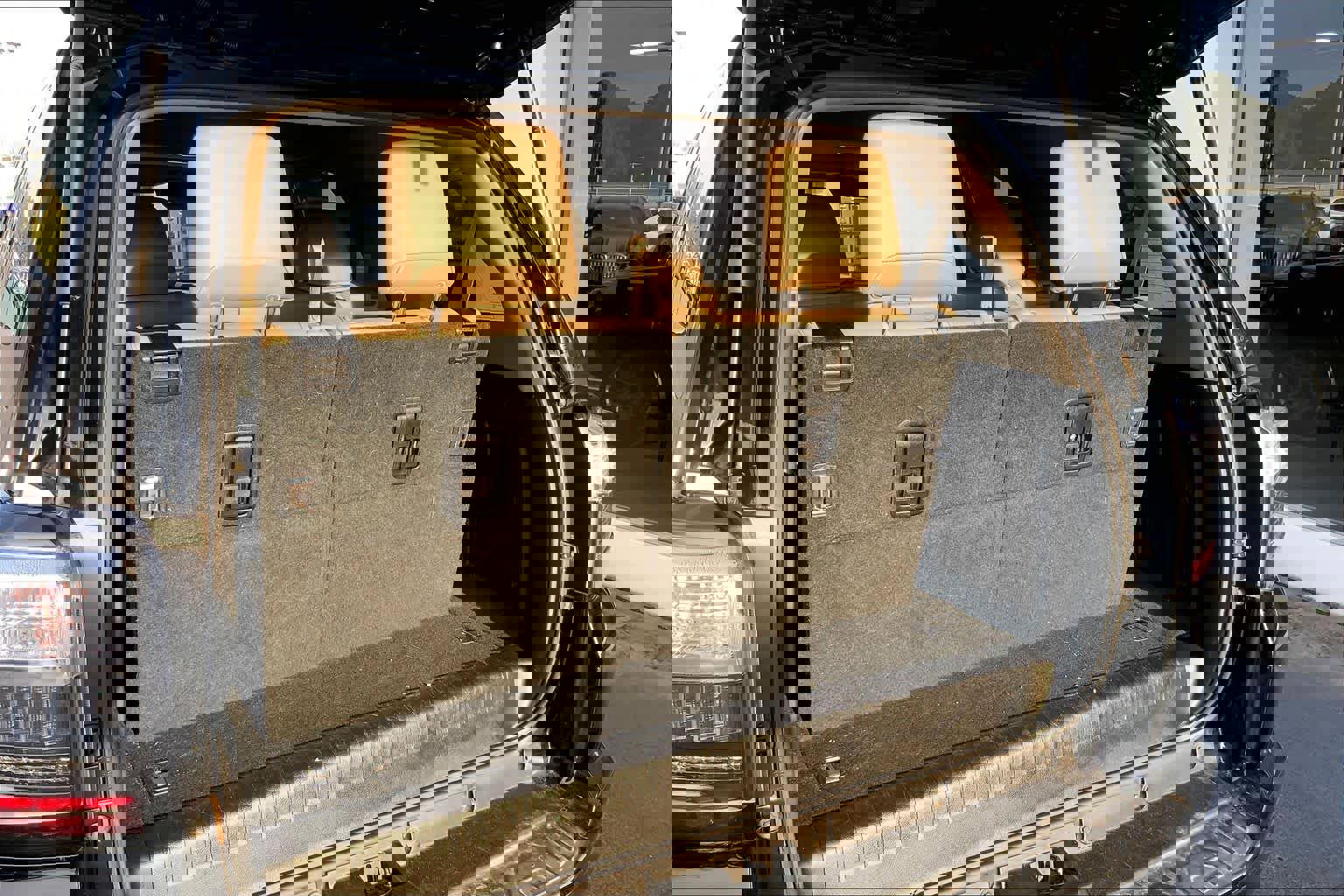 Used 2014 Toyota 4Runner SR5 Premium image 31