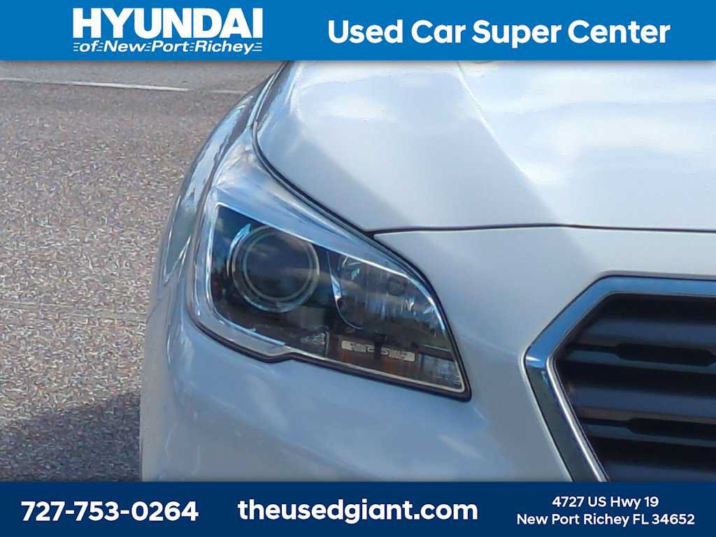 Used 2017 Subaru Outback 2.5i Touring w/ Popular Package #5A AWD/4WD image 9