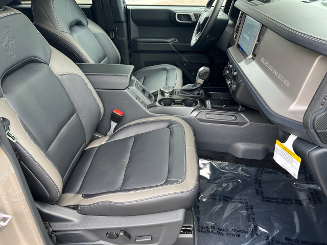 New 2026 Ford Bronco Outer Banks AWD/4WD image 16