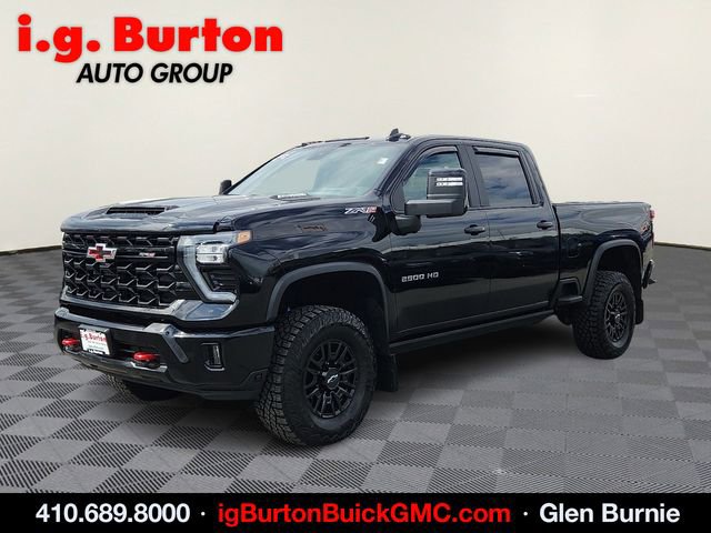 Used 2024 Chevrolet Silverado 2500 ZR2 w/ Technology Package image 3