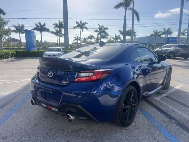 Used 2025 Toyota GR86 Premium w/ Performance Package image 8
