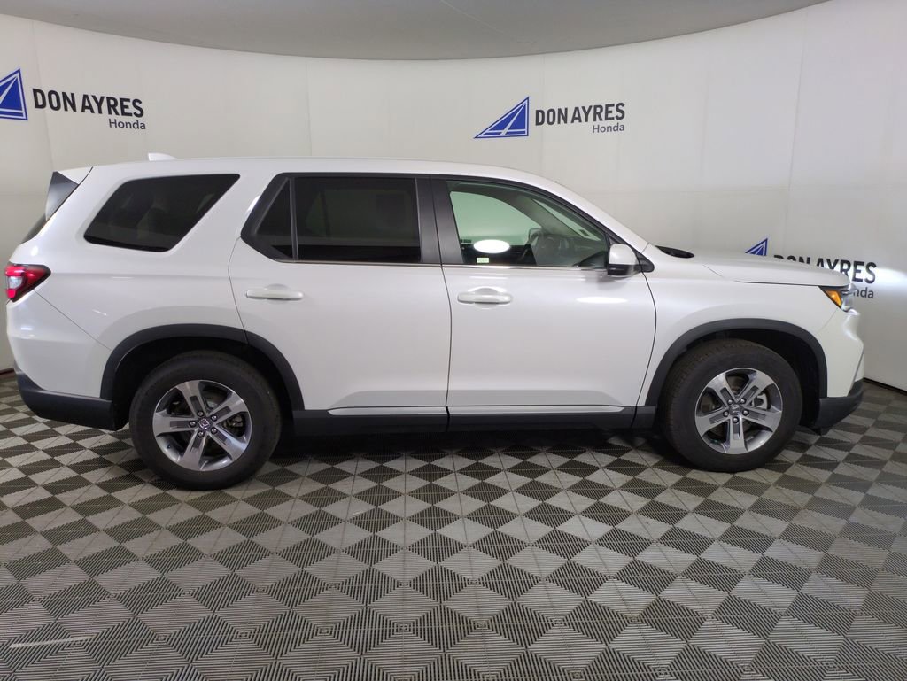 Used 2024 Honda Pilot EX-L image 6