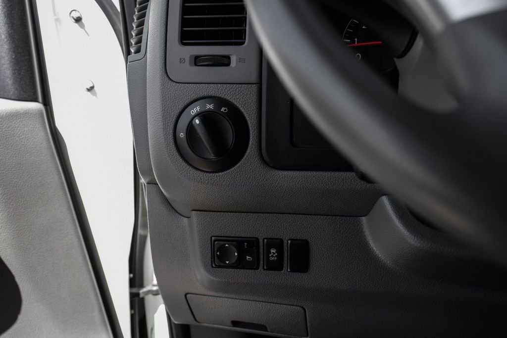 Used 2017 Nissan NV 2500 SV image 20