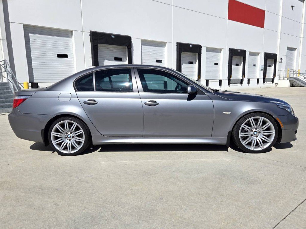 Used 2008 BMW 550i Sedan RWD image 4
