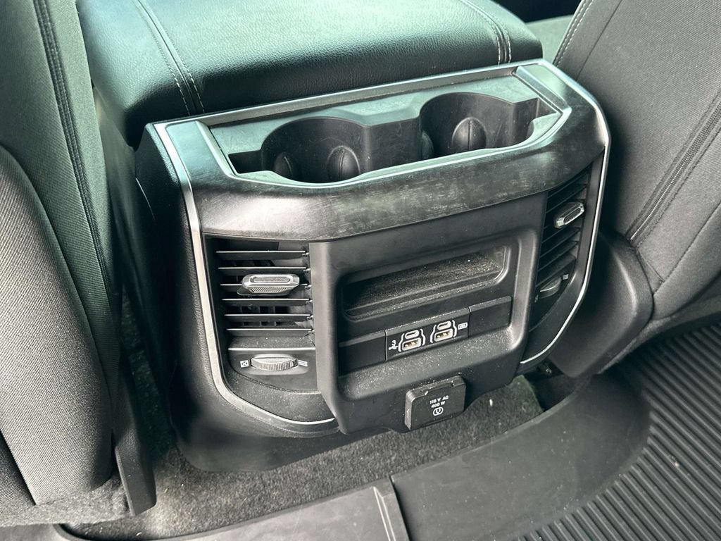 Used 2019 RAM 1500 Big Horn AWD/4WD image 14