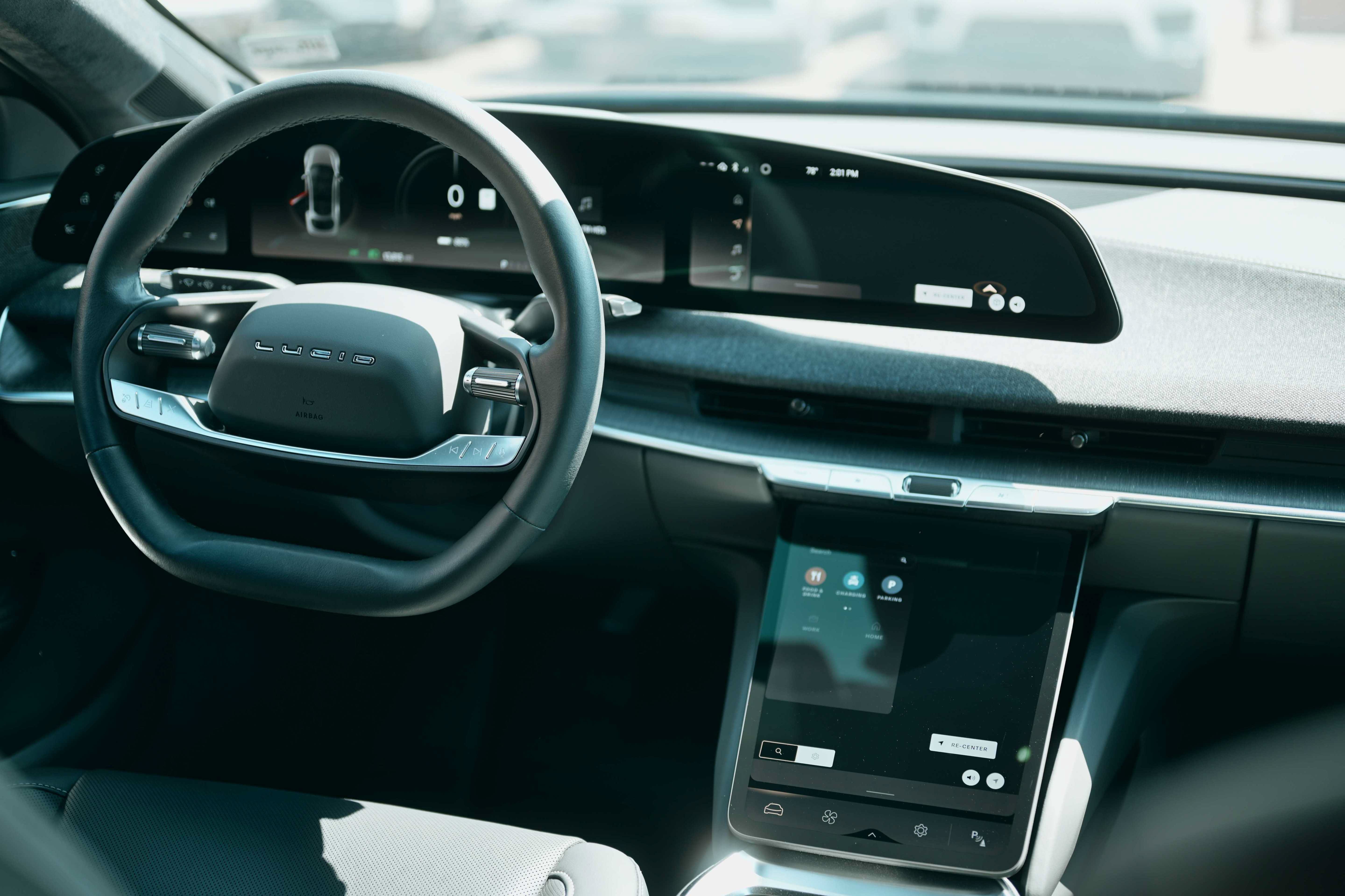 Used 2024 Lucid Air Pure RWD image 7