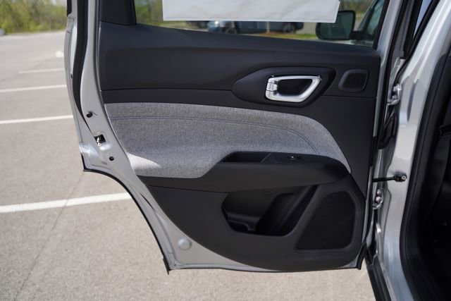 New 2026 Jeep Compass Latitude w/ Driver Assistance Group image 15