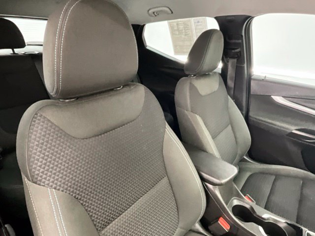 Used 2022 Chevrolet Bolt EUV LT w/ Comfort Package FWD image 10