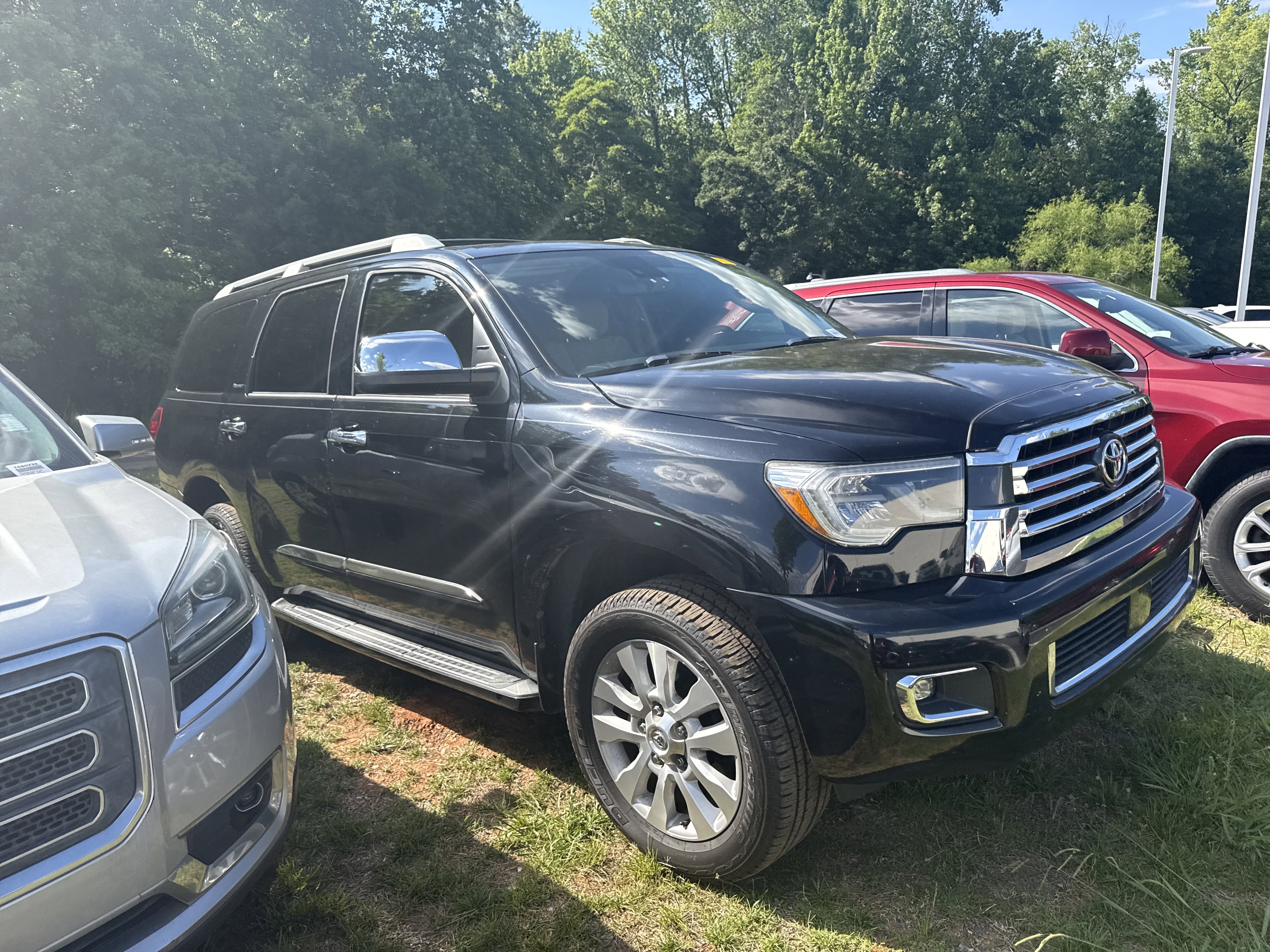 Used 2018 Toyota Sequoia Platinum AWD/4WD image 5