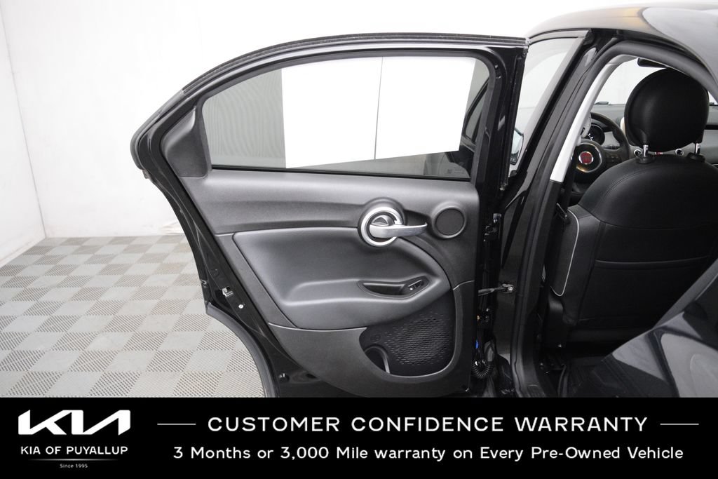 Used 2017 FIAT 500X Trekking w/ Cold Weather Package FWD image 11