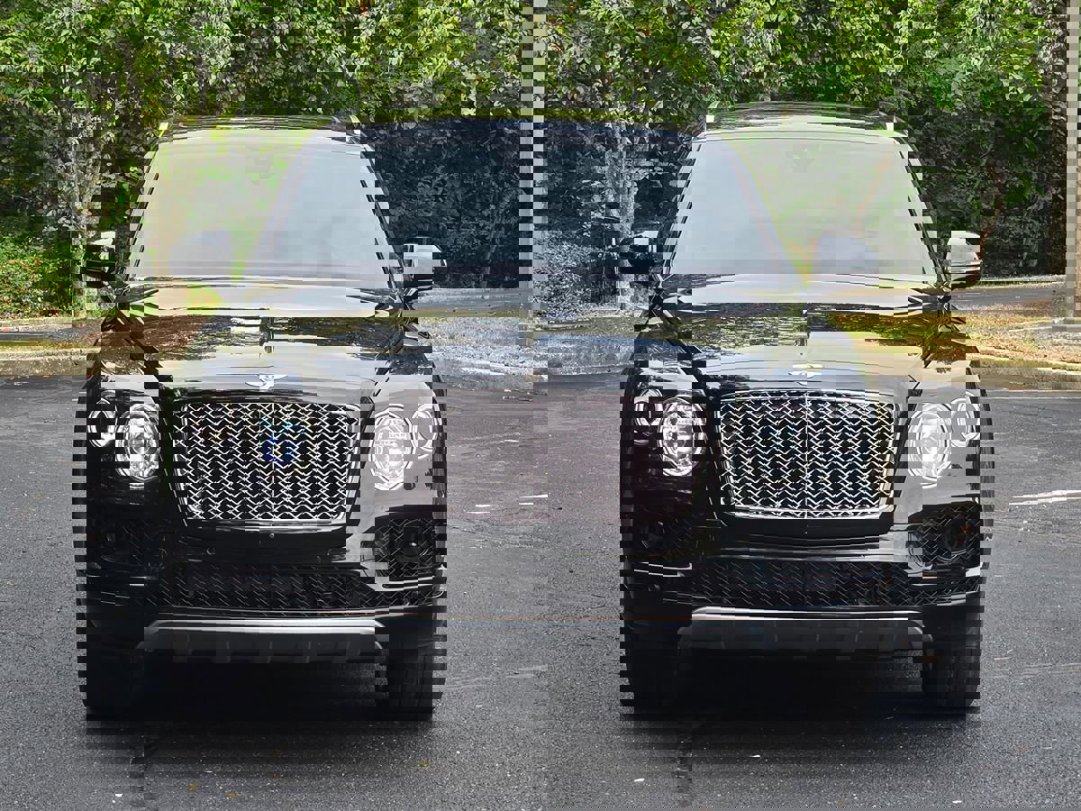 Used 2020 Bentley Bentayga Plug-In Hybrid image 9