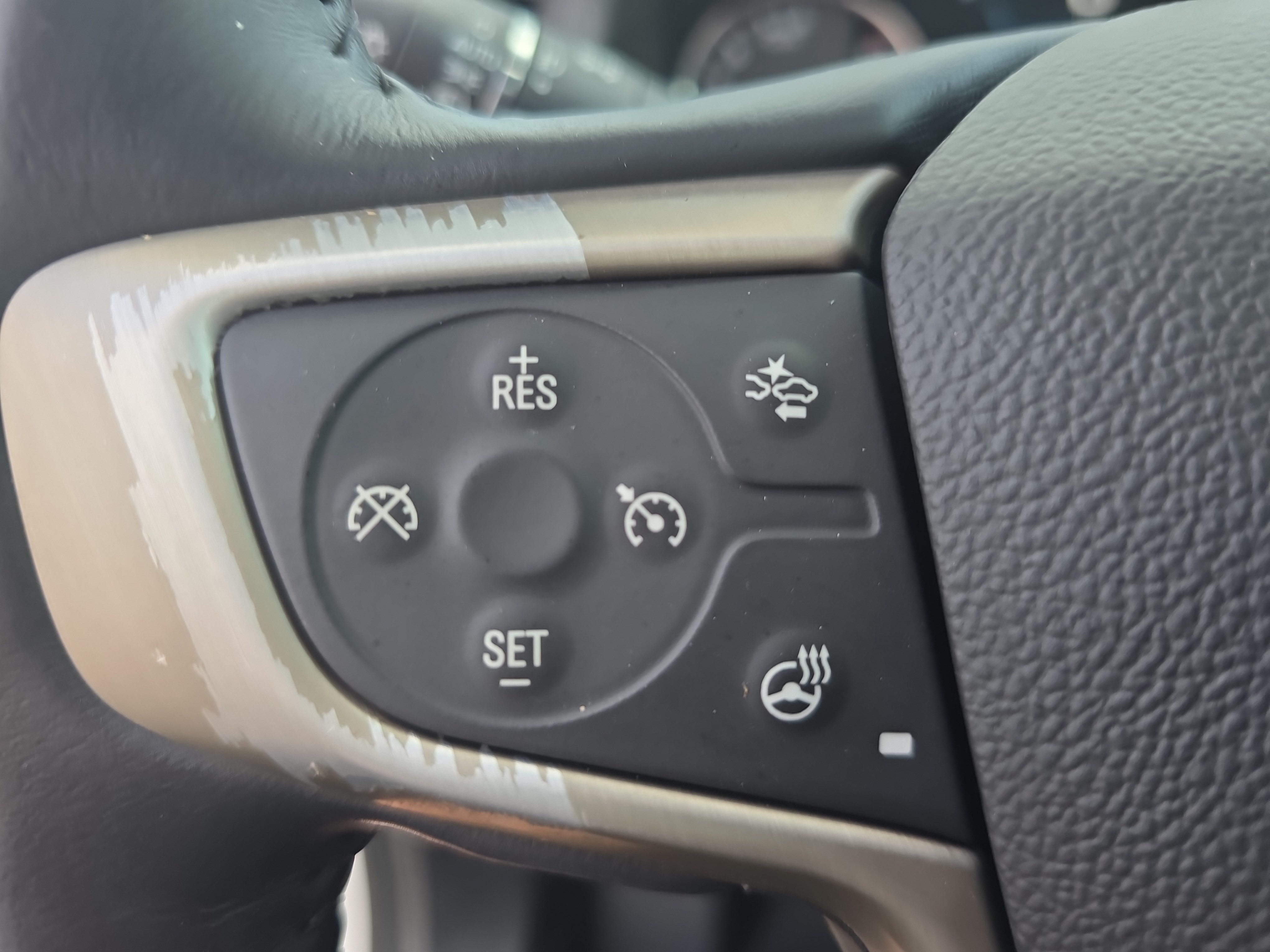 Used 2017 GMC Acadia Denali w/ Technology Package FWD image 17
