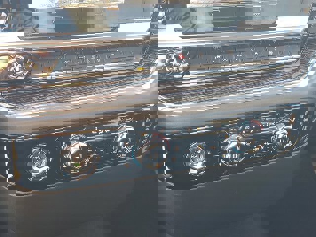 Used 2024 GMC Sierra 1500 SLE image 26