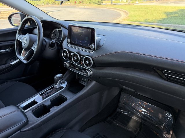 Used 2025 Nissan Sentra SR FWD image 29