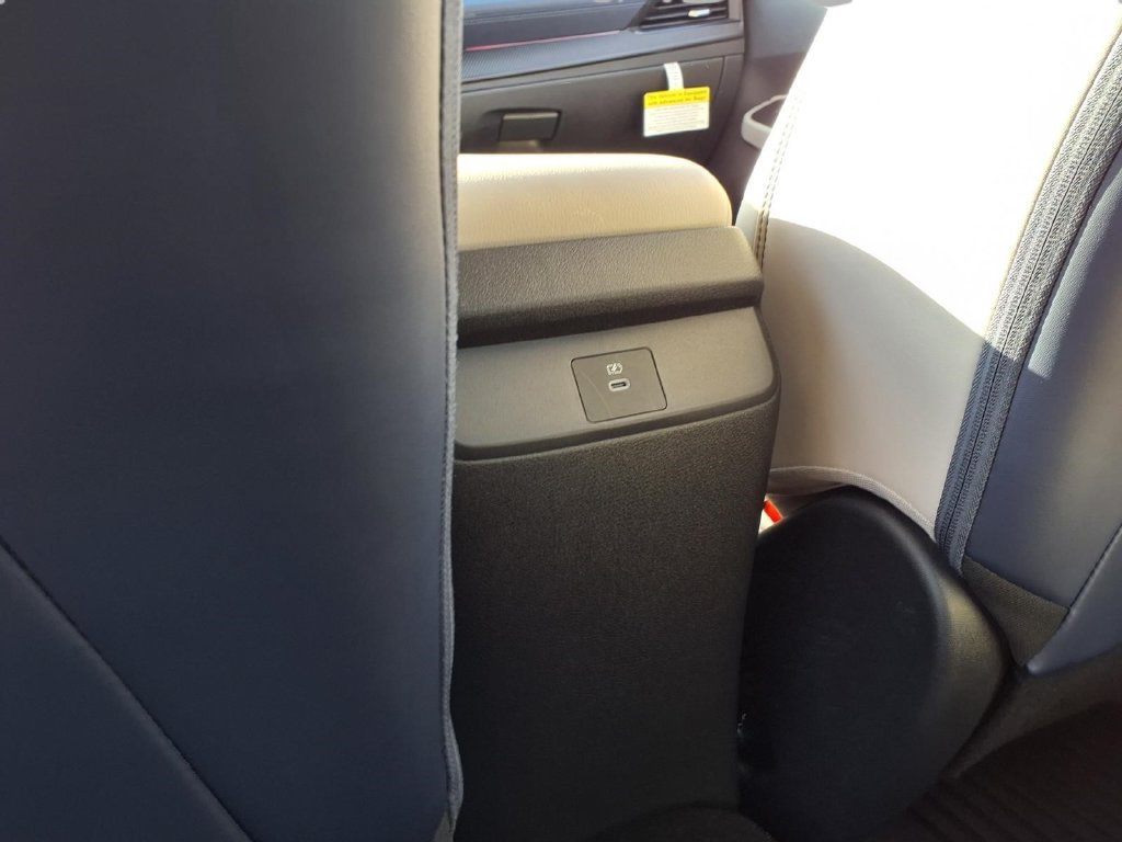 Used 2026 Nissan Sentra SL w/ Floor Mat Package FWD image 23