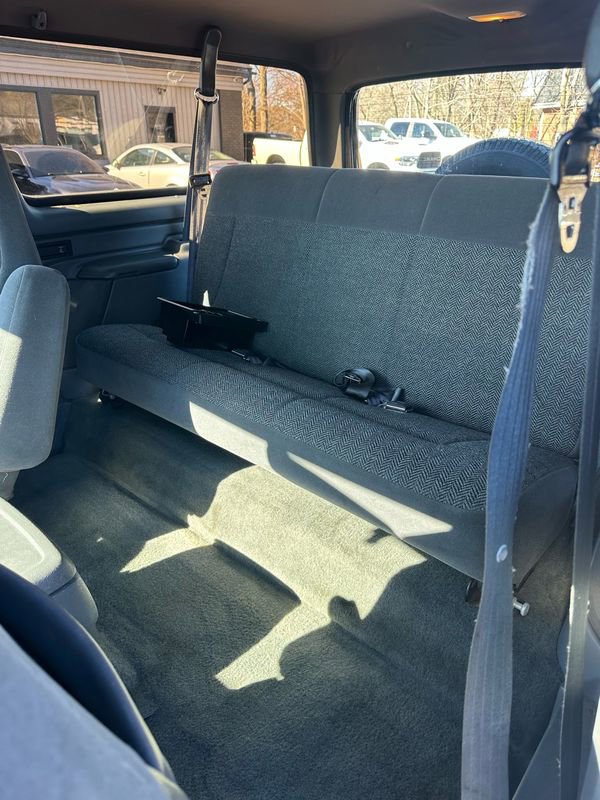 Used 1993 Ford Bronco XLT image 10