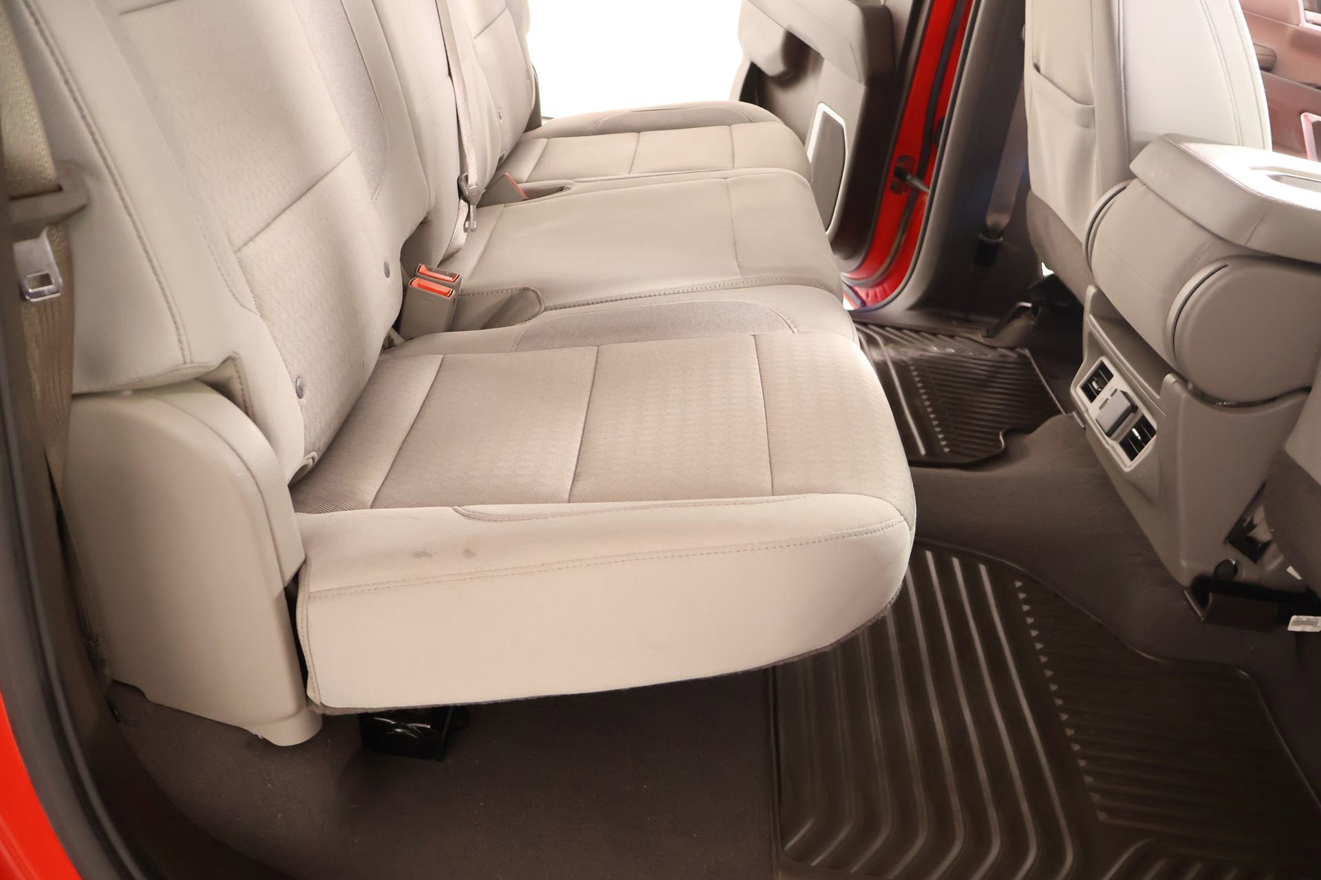 Used 2024 GMC Sierra 1500 SLE w/ Preferred Package image 14