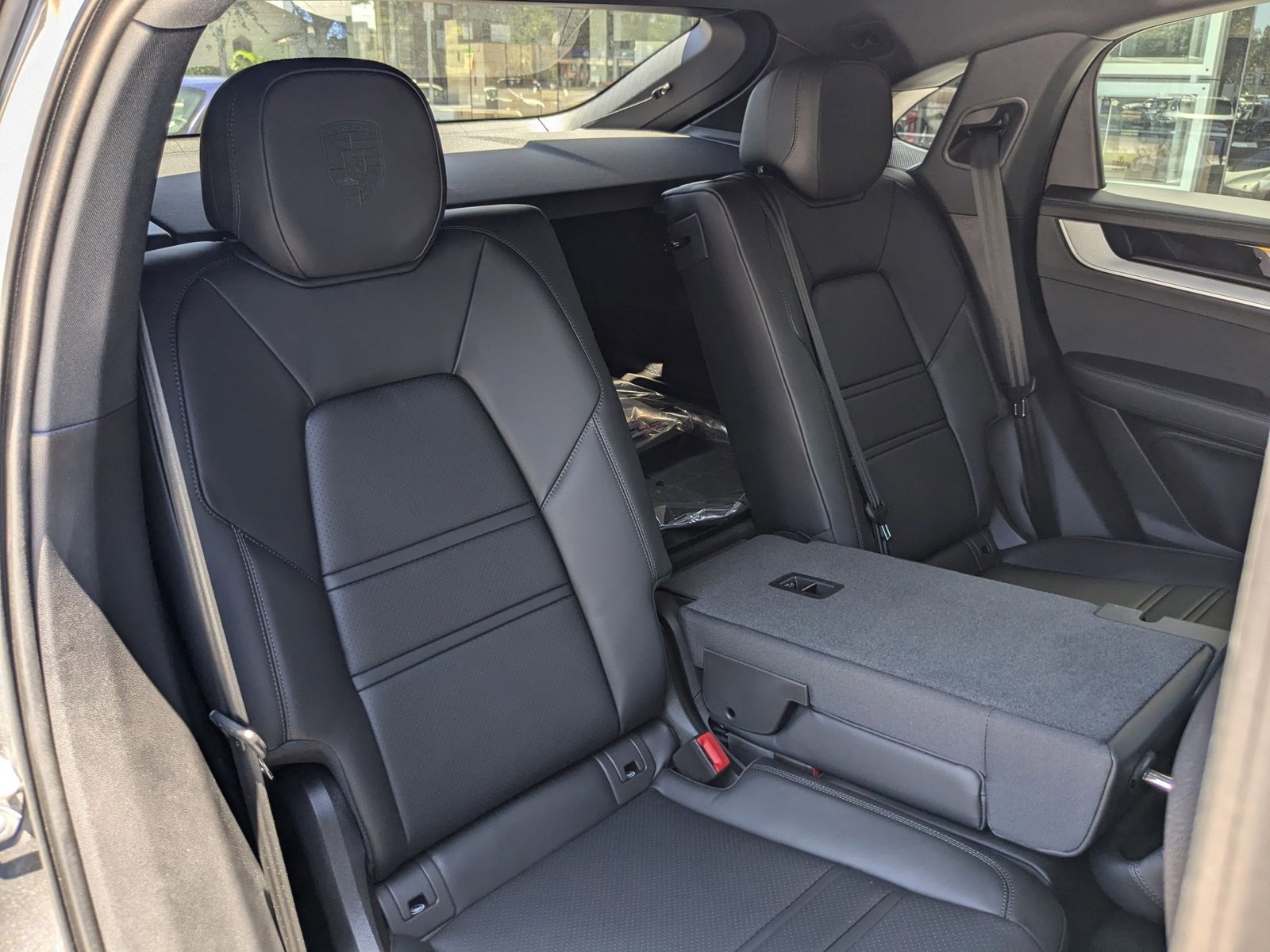 New 2025 Porsche Cayenne Coupe image 24