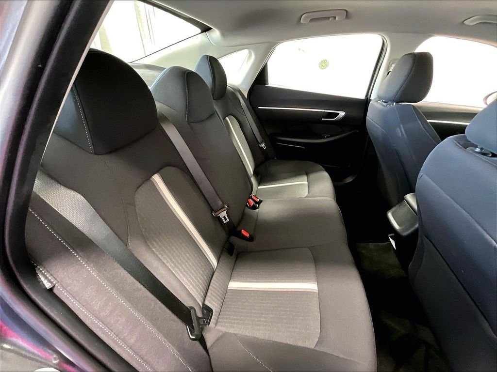 Used 2023 Hyundai Sonata SE w/ Cargo Package FWD image 16