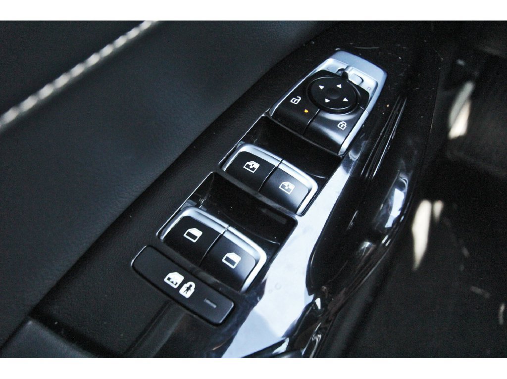 Used 2025 Kia K5 GT-Line w/ GT-Line Premium Package FWD image 24