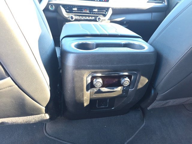 Used 2025 Chevrolet Tahoe High Country w/ Sun And Tow Package AWD/4WD image 33