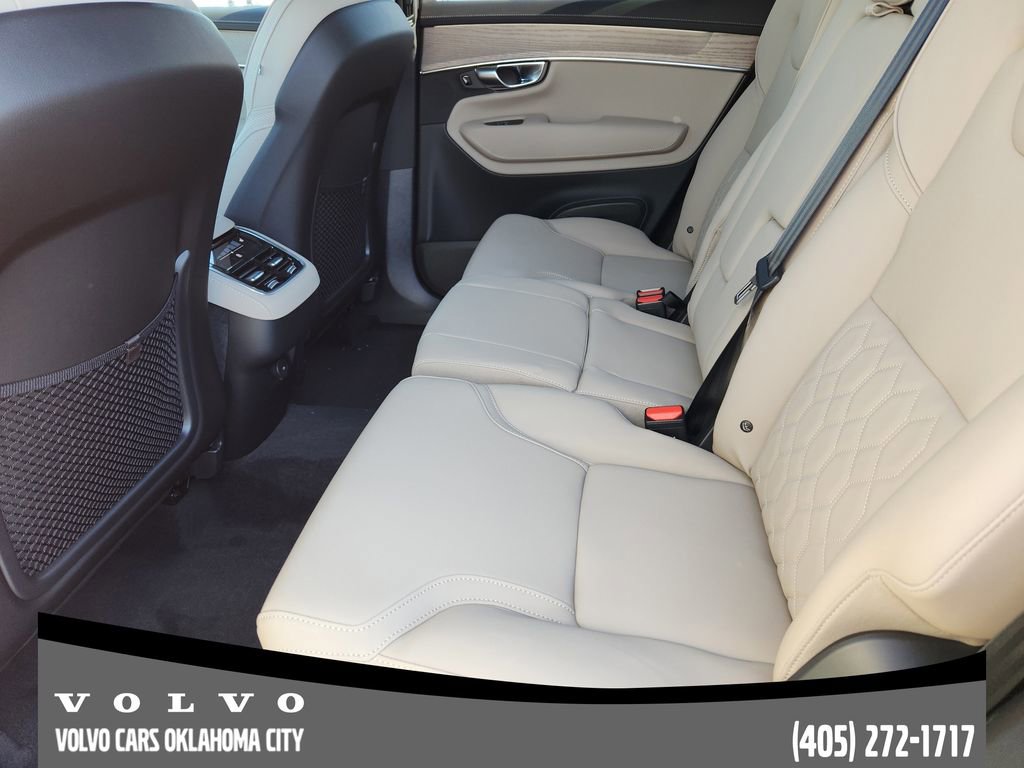 Used 2026 Volvo XC90 B5 Plus w/ Protection Package Premier image 29