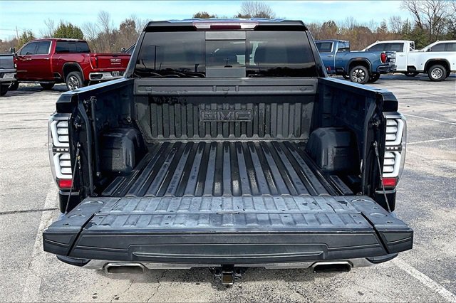 Used 2019 GMC Sierra 1500 SLT w/ SLT Premium Plus Package image 7