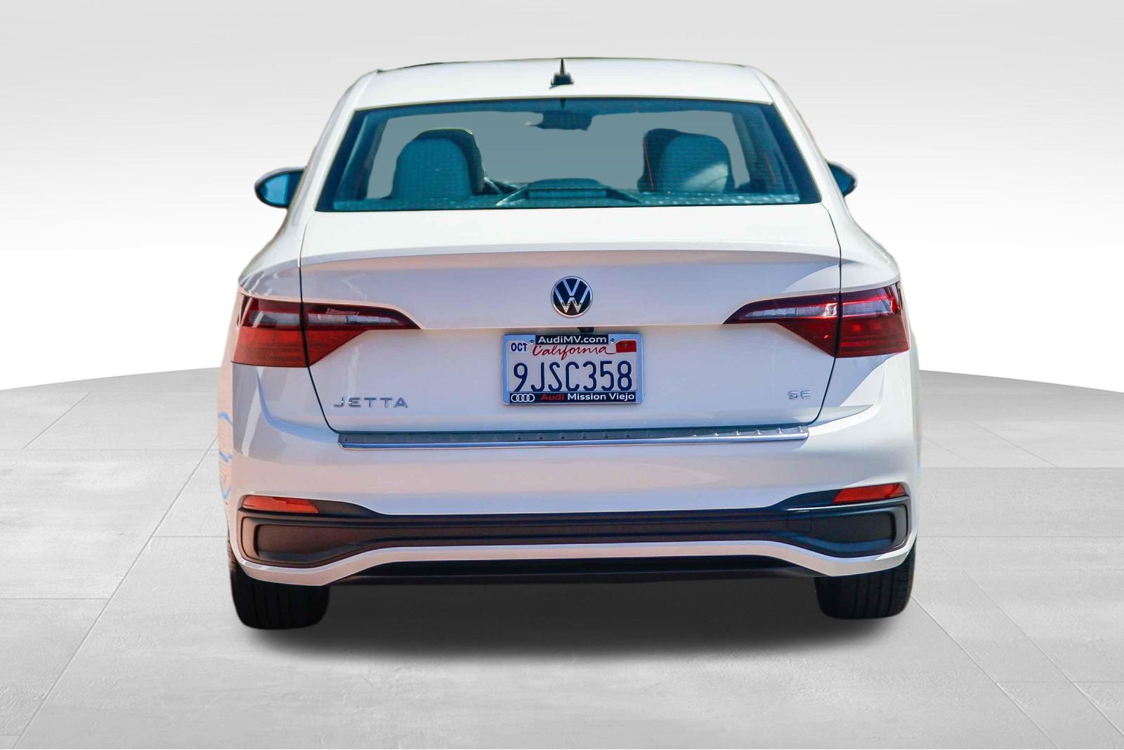Used 2023 Volkswagen Jetta SE FWD image 5