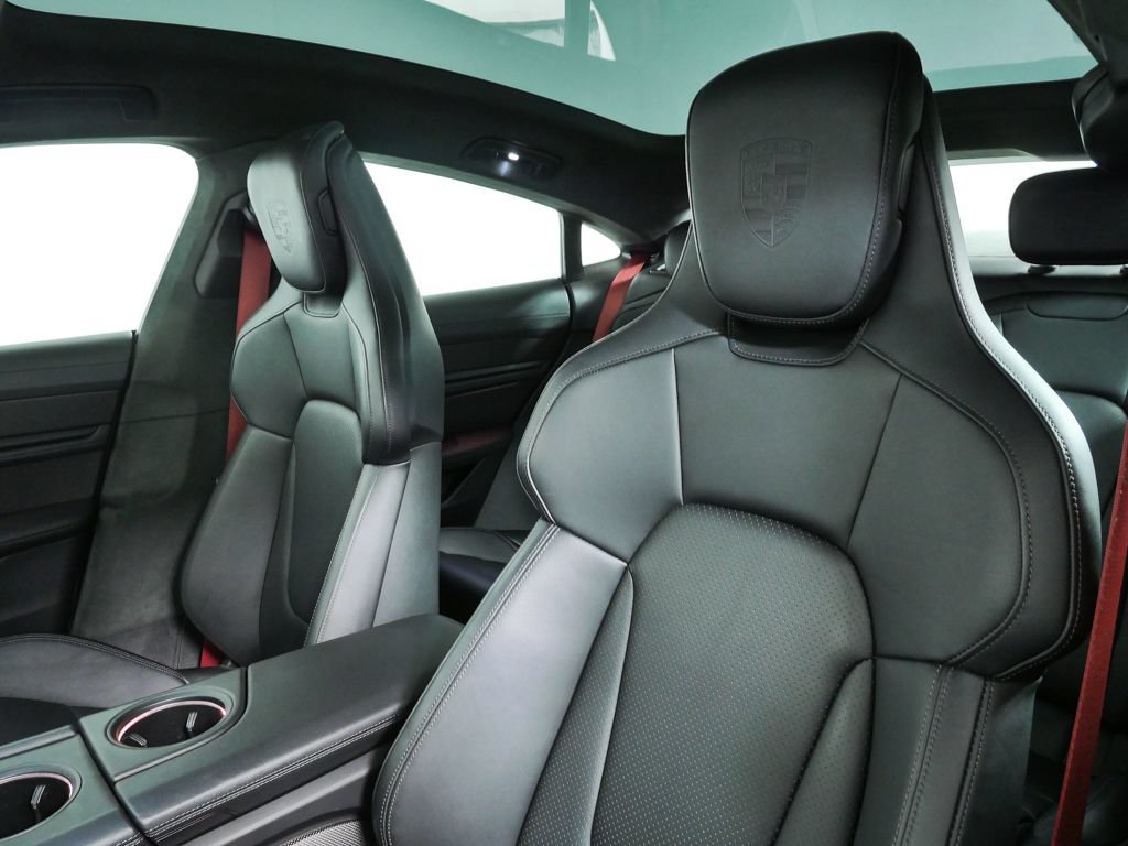Certified 2025 Porsche Taycan GTS AWD/4WD image 5