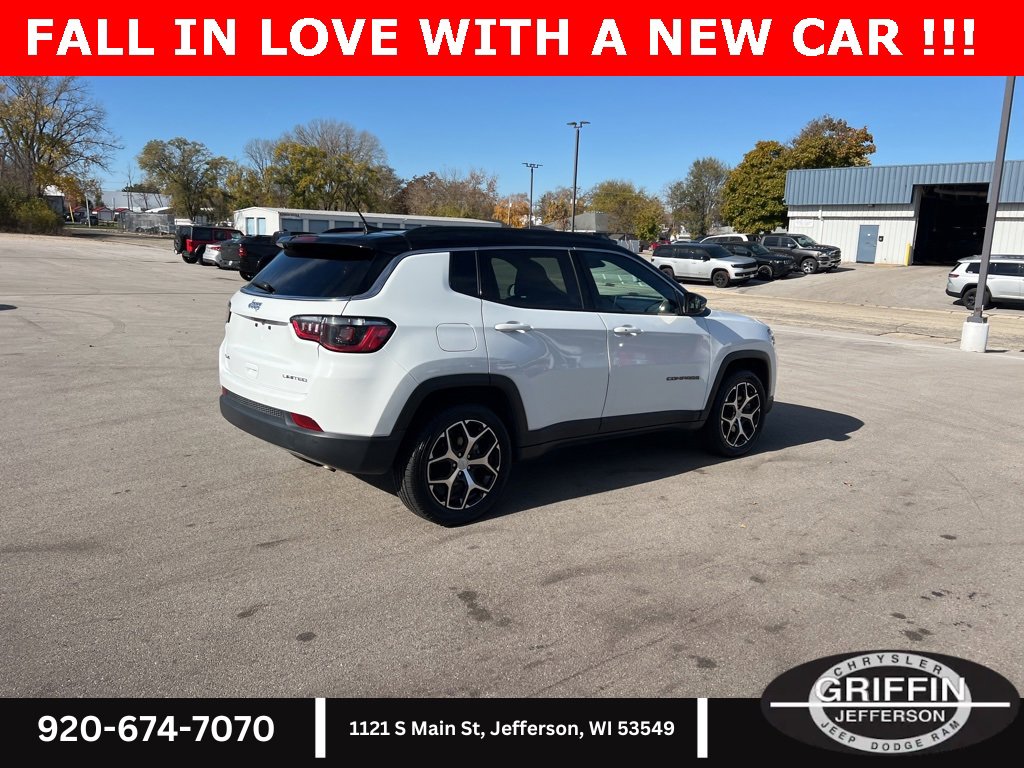 Used 2024 Jeep Compass Limited image 9