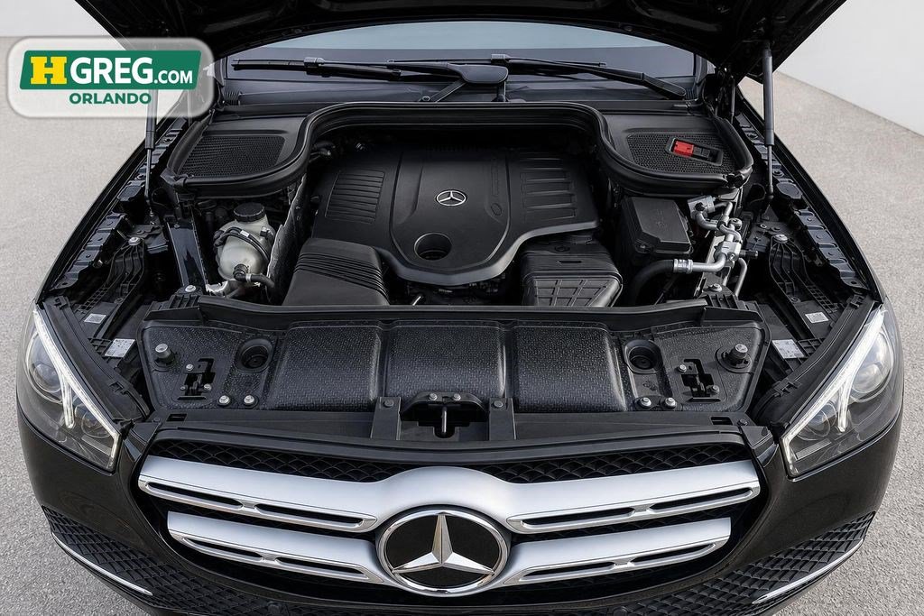 Used 2020 Mercedes-Benz GLE 450 4MATIC w/ MBUX Technology Package image 16