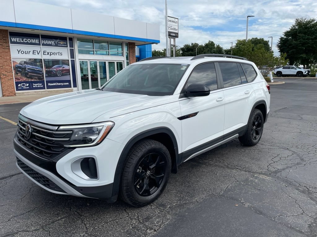 Used 2025 Volkswagen Atlas Peak Edition SE