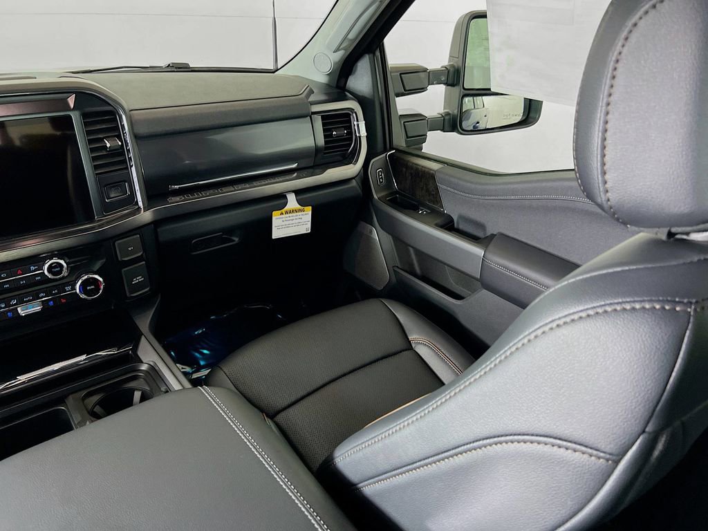 New 2026 Ford F250 Lariat w/ Black Appearance Package image 27