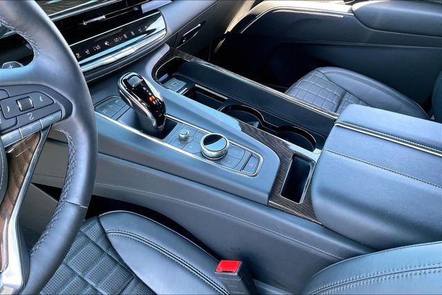 Used 2024 Cadillac Escalade Premium Luxury Platinum image 13